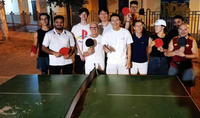 Quartiere Carrassi: lì dove ogni sera il ping pong unisce baresi, fuorisede e immigrati